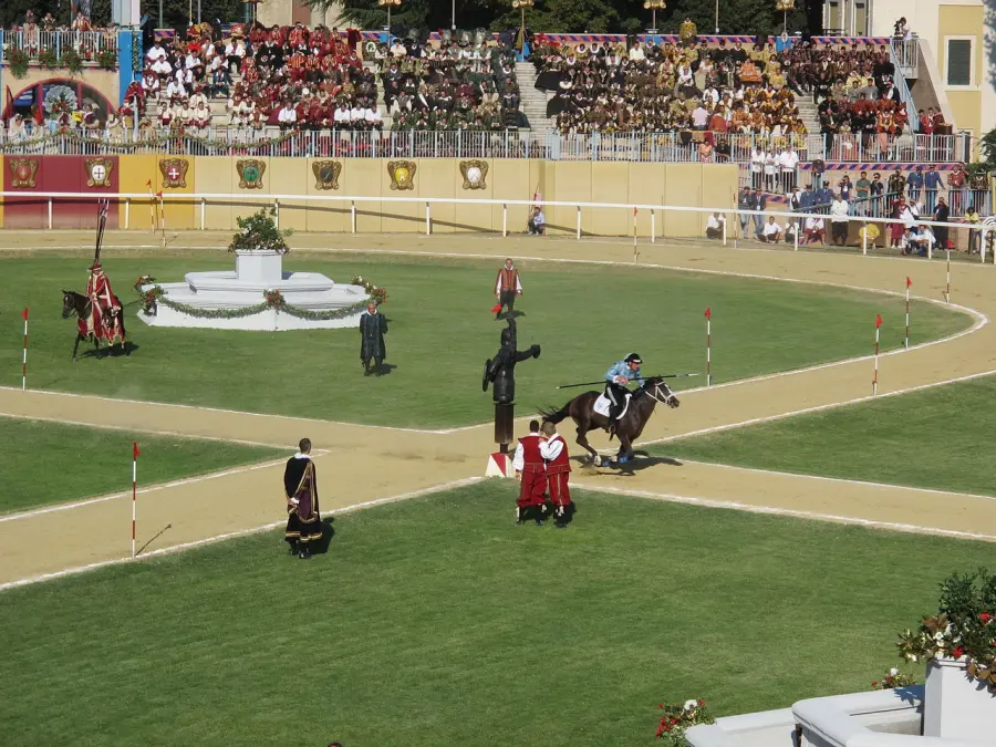 Gli 80 anni della Quintana celebrati a Roma, il richiamo ai valori delle rievocazioni umbre