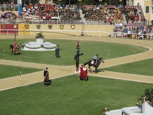 Gli 80 anni della Quintana celebrati a Roma, il richiamo ai valori delle rievocazioni umbre