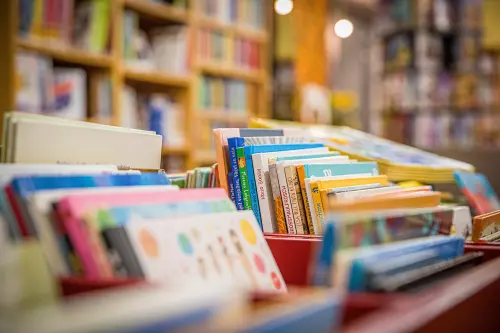 Gubbio, alla Biblioteca Sperelliana torna “Nati per Leggere” per famiglie e futuri genitori