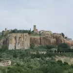 Orvieto ricorda i Sette Martiri di Camorena: memoria, silenzio e responsabilità civile