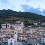 Gubbio, convocato il Consiglio Comunale del 7 aprile: seduta straordinaria in Piazza Grande